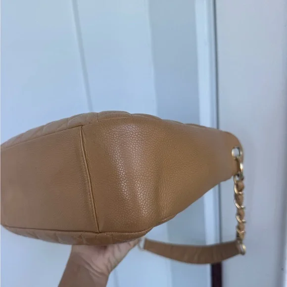 ✨ CHANEL Quilted Caviar Leather Shoulder Bag – Camel Beige – Made in Italy ✨ - Picture 13 of 16